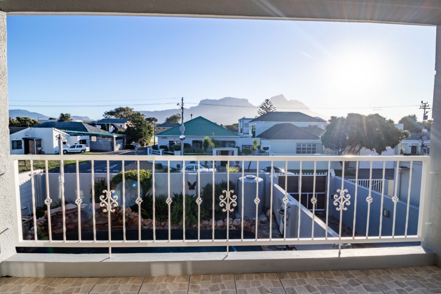 4 Bedroom Property for Sale in Rondebosch East Western Cape